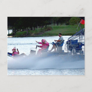 Rosa Kämpfer auf einem Flugboot in Florida Postkarte