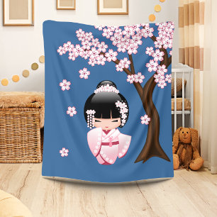 Rosa Kimono Kawaii Kokeshi-Puppe auf Blau Fleecedecke