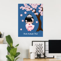 Rosa Kimono Kawaii Kokeshi-Puppe auf Blau