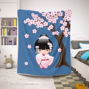 Rosa Kimono Kawaii Kokeshi-Puppe auf Blau Sherpadecke