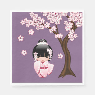 Rosa Kimono Kawaii Kokeshi-Puppe auf Lila Serviette