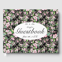 Rosa Kirschblüten auf dem Gästebuch der Schwarzen