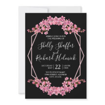 Rosa Kirschblüten auf der Schwarzen Hochzeit