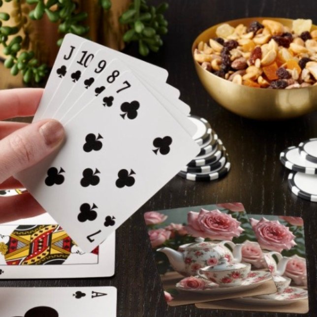 Rosa Kohlrose-Tee Spielkarten (Add fun to family time—these playing cards make a great little Mother’s Day surprise.)