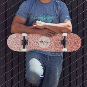 Rosa Korallen hellpastellfarbene Glitzern Monogram Skateboard