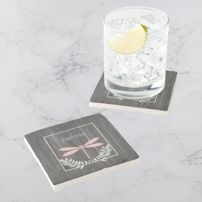 Rosa Libelle Rustikaler Personalisierter Stone Unt Steinuntersetzer (Pink Dragonfly Rustic Personalized Stone Coaster)