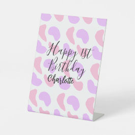 Rosa lila abstrakte Formen glücklich 1. Sockelschild