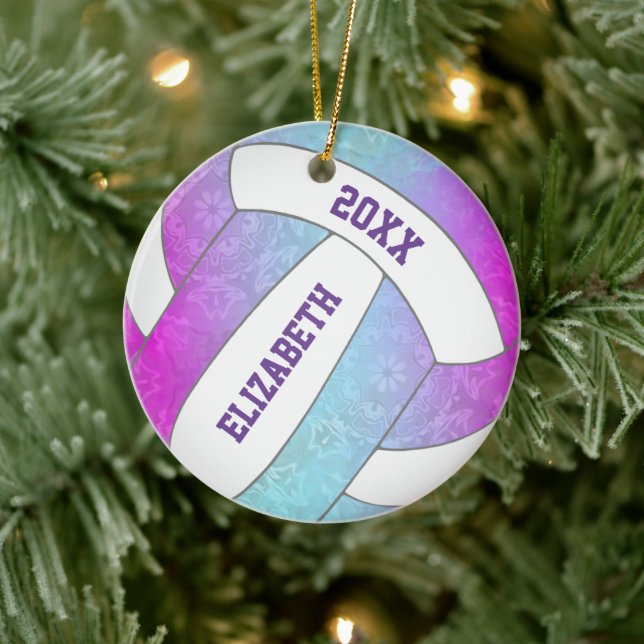 Rosa lila-blaue, farbige Girl-Volleyball Keramik Ornament (Baum)