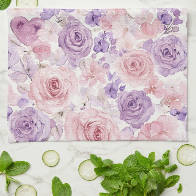 Rosa lila rosafarbene Blumen Herzen   Geschirrtuch (Gefaltet)
