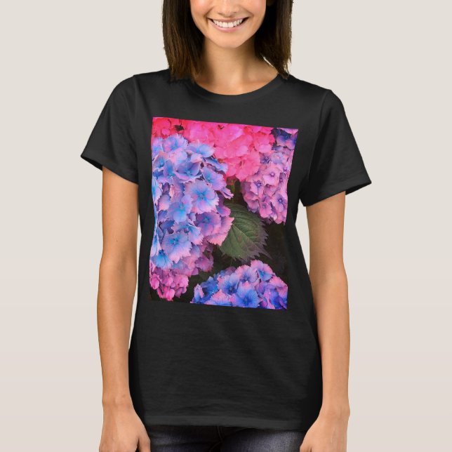 Rosa, lila und blaue Blumen T-Shirt (Vorderseite)