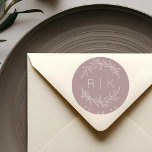 Rosa Linie Art Botanisches Wreath Wedding Monogram Runder Aufkleber<br><div class="desc">Maßgeschneiderte Hochzeitskleber in Monogramm mit elegantem,  handgezeichnetem weißem beigen Botanischen Kranz mit Paarinitialen und dem hellrosa Hintergrund. Ideal für Hochzeiten speichern Sie die Daten,  Umschläge,  Gastgeschenk Hochzeit Packungen und mehr.</div>