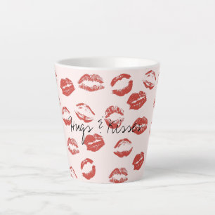 Rosa Lippen Kiss Milchtasse