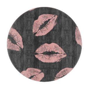 Rosa Lippen küssen, Valentins Tagesmuster. Schneidebrett