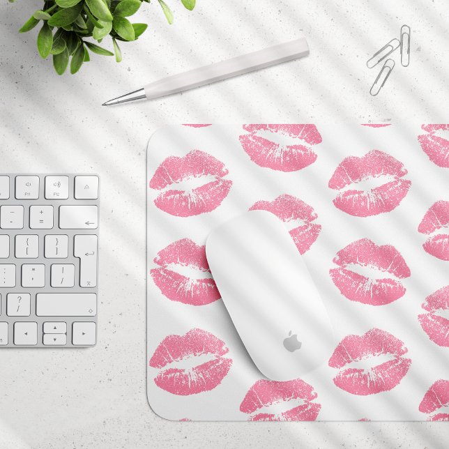 Rosa Lippen, Lippenmuster, rosa Lipstick, Kuss Mousepad (Von Creator hochgeladen)