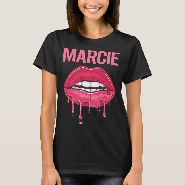 Rosa Lippen - Marcie-Name T-Shirt (Vorderseite)