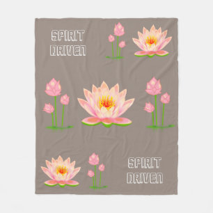 Rosa Lotus-Blume auf Lucky Beige Fleecedecke
