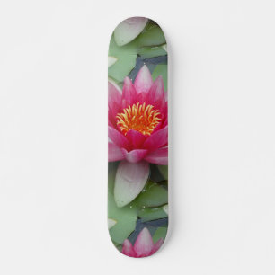 Rosa Lotus Skateboard
