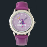 Rosa Mädchenuhr mit niedlichem Einhorn & individue Armbanduhr<br><div class="desc">Pinkfarbene Mädchenuhr mit niedlichem Einhornpferd und individuelle Name. Personalisierte Armbanduhr für kleine Kinder. Fügen Sie Ihren eigenen Namen,  Ihre Monogramm oder Ihr Zitat hinzu. Mädchen Design mit Sternen. Auch schön wie Geburtstag oder Weihnachten Weihnachtsgeschenk für Tochter,  Enkelin,  Nichte,  Cousin,  Enkel,  Freund,  Stieftochter etc.</div>