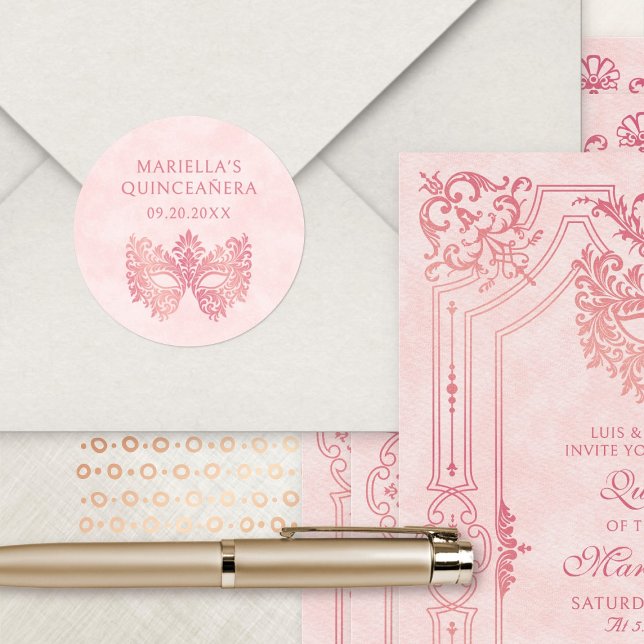 Rosa Masquerade Maske Elegante Quinceanera Runder Aufkleber (Von Creator hochgeladen)