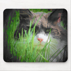 Rosa Nase und grünes Gras Mousepad