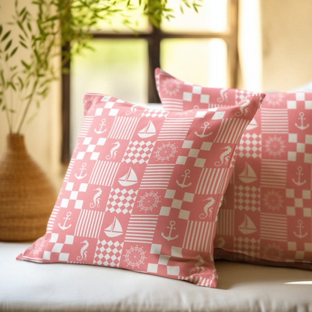 Rosa nautisches Patchwork-Muster Kissen (Von Creator hochgeladen)