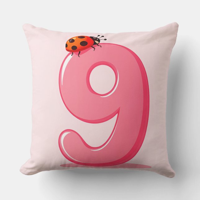 Rosa Nummer neun mit Ladybug Kissen (Vorderseite)