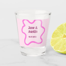 Rosa-pastellfarbene Retro-Hochzeitsrandrahmen Name Schnapsglas
