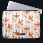 Rosa Peonings und Streifen Personalisiert Laptopschutzhülle<br><div class="desc">Anpassbare Laptop-Hülle mit rosa Blume und Streifen-Muster. Dieses elegante Muster ist auch in verschiedenen Produkten erhältlich.</div>