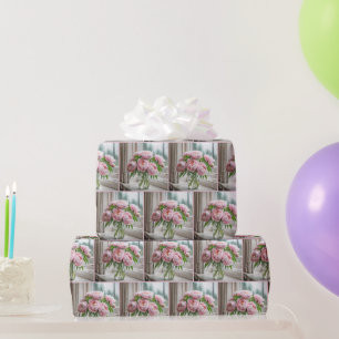 Rosa Pfingstrosenstrauß in einem regnerischen Fens Geschenkpapier