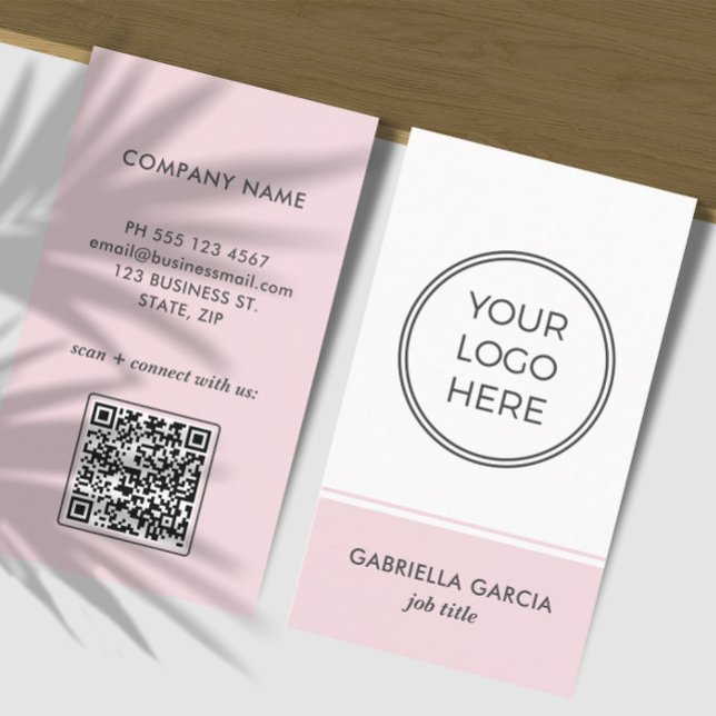 Rosa QR-Code Einfaches Logo Visitenkarte (Front and back of the business card are shown in standard size. Choose size, corner + paper style.)