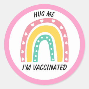 Rosa Regenbogen Umarmung Ich bin geimpft Runder Aufkleber