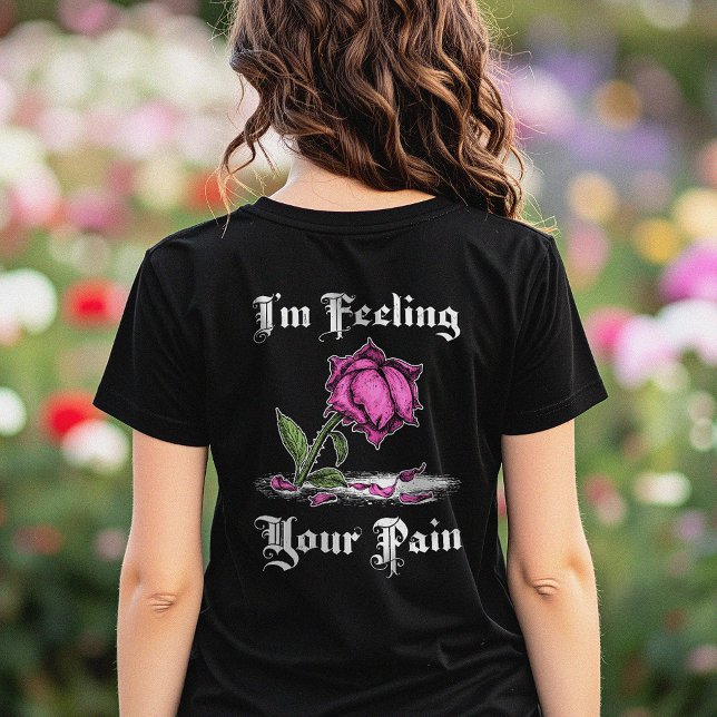 Rosa Rosa in Verzweiflung Weißer Text vorne und hi T-Shirt (Von Creator hochgeladen)