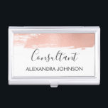 Rosa Rosa - Rose Goldrausch Pinselstrich Visitenkarten Dose<br><div class="desc">Blush Pink - Rose Gold und White Foil Pinsel Stroke Trendy Consultant Minimalistisch Business Card Holder mit schwarz handschrift elegante Typografie für das Monogramm. Der Blush Pink - Rose Gold und White Foil Brush Stroke Business Card Holder kann für jeden Beruf angepasst werden. Sollte der Beruf oder Namenstext nicht Ihren...</div>