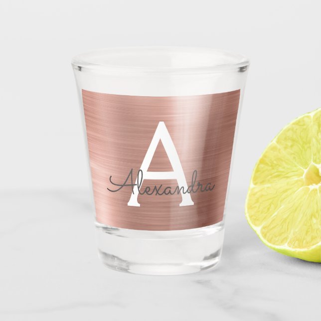 Rosa Rose Gold Moderne Metallische Monogramm Gebur Schnapsglas (Vorderseite)