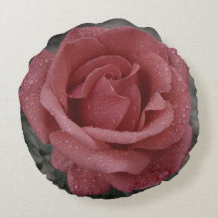Rosa Rose & Regenfälle Rund Kissen
