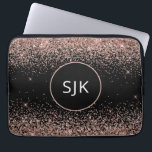 Rosa Rose Schwarzer Glitzer Monogram Laptopschutzhülle<br><div class="desc">Blush Pink - Rose Gold und Black Imitats Glitzer und sparkle Elegant Mit Monogramm Initials Case. Dieser Fall kann so angepasst werden,  dass er Ihren Anfangs- und Vornamen enthält.</div>
