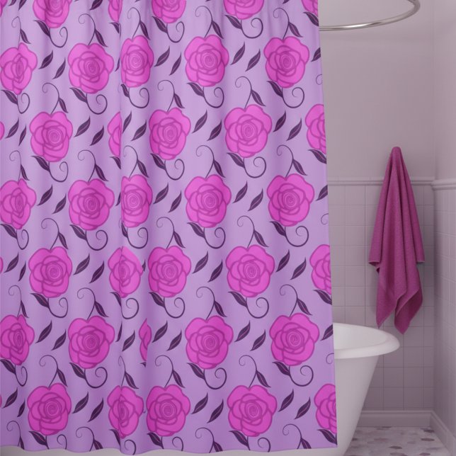 Rosa Rosen auf Lila Duschvorhang (Soft, romantic & feminine. Pink roses on a pale purple background will make your bathroom beautiful.)