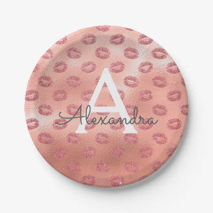 Rosa Rosen-Goldlippenstift küsst Pappteller