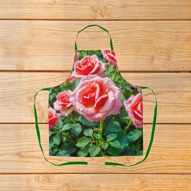 Rosa Rosen Schürze (Apron with pink roses)