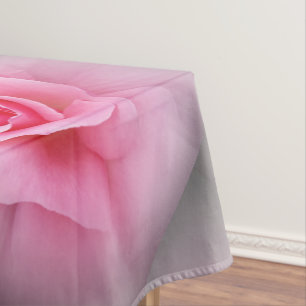 Rosa Rosenblätter Tischdecke