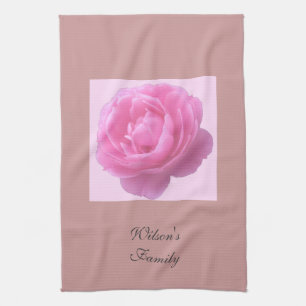 rosa Rosenblume mit Familienname Handtuch