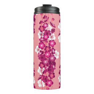 Rosa Rosenblüten: nahtloser Hintergrund. Thermosbecher