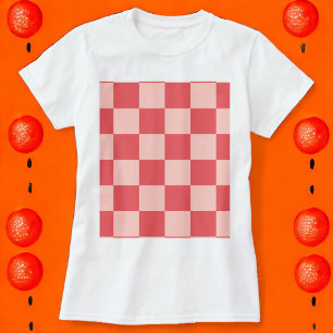 Rosa rotes kariertes Gingham-Muster T-Shirt