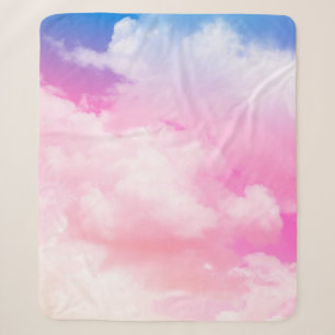 Rosa, Ruhe, Blau, gelbe Wolken und Himmel. Abstrak Sherpadecke
