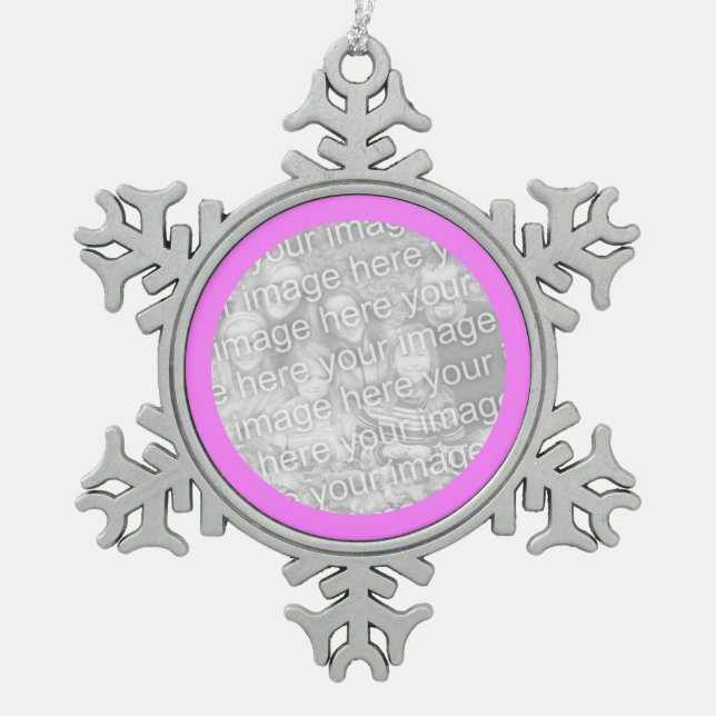 rosa, runde Grenze Schneeflocken Zinn-Ornament (Vorderseite)