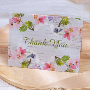 Rosa Rustikale Florals auf weißem Holz Dankeskarte
