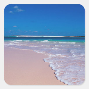 Rosa Sandstrand an der Bucht von Conch, Cat Island Quadratischer Aufkleber