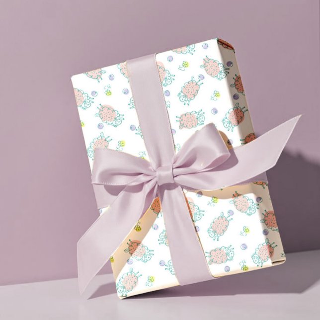 Rosa Schaf mit Blumen & Beeren - Süßes Muster Geschenkpapier (Von Creator hochgeladen)