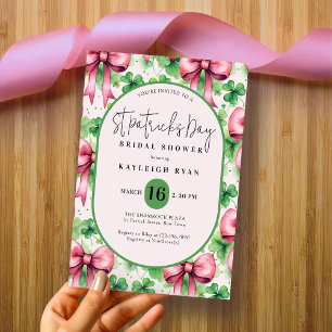 Rosa Schleife und Kleeblatt St. Patrick's Day Brau Einladung