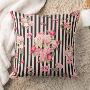 Rosa Schmachtlocke-Band mit Vintage-Rosen und schw Kissen
